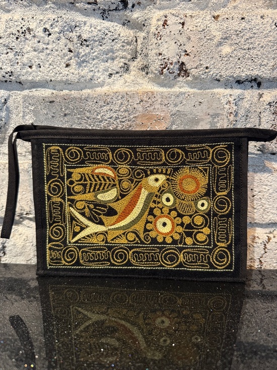 Vintage Embroidered Peruvian Wristlet Clutch - Picture 2 of 10